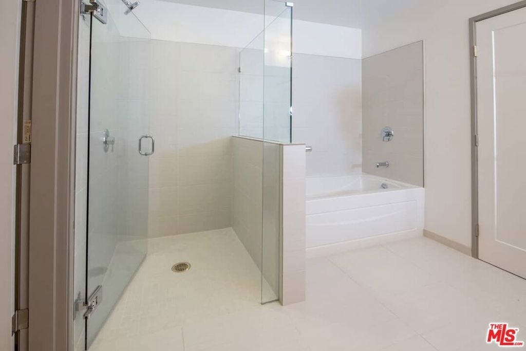 3033 Wilshire Boulevard - Photo 13