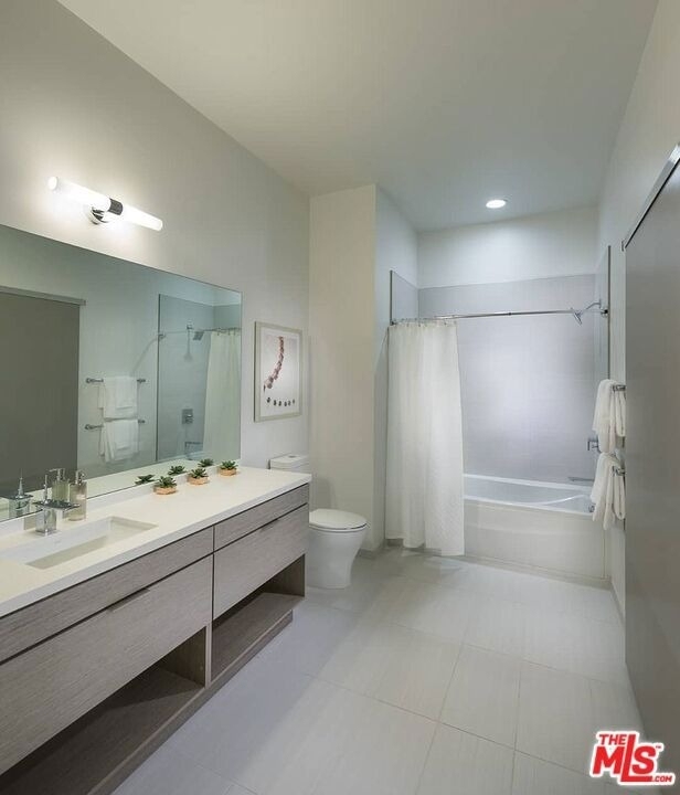 3033 Wilshire Boulevard - Photo 9