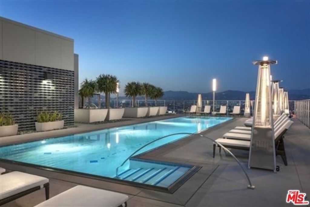 3033 Wilshire Boulevard - Photo 19