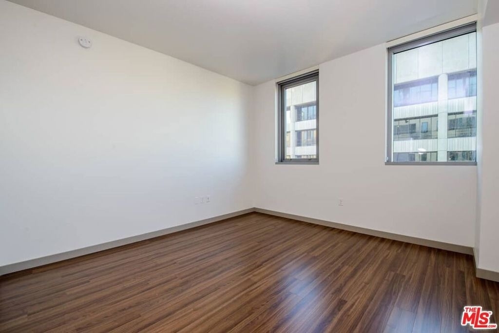 3033 Wilshire Boulevard - Photo 6