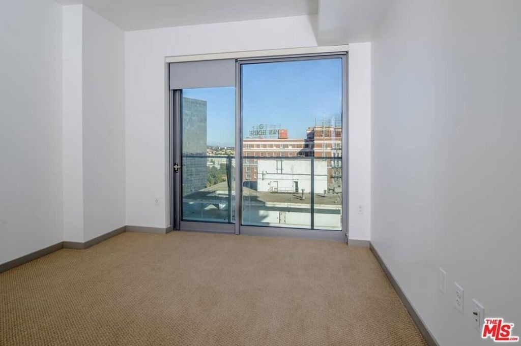 3033 Wilshire Boulevard - Photo 11