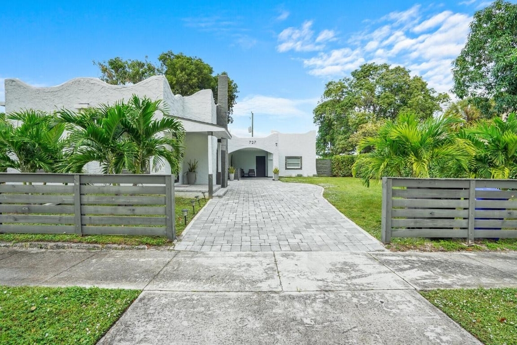 727 S Fernwood Drive S - Photo 45