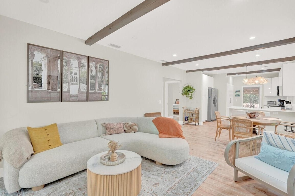 727 S Fernwood Drive S - Photo 4