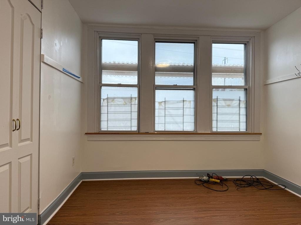 2911 W Sedgley Avenue - Photo 3