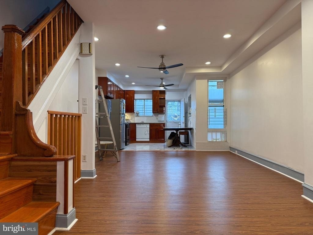 2911 W Sedgley Avenue - Photo 12
