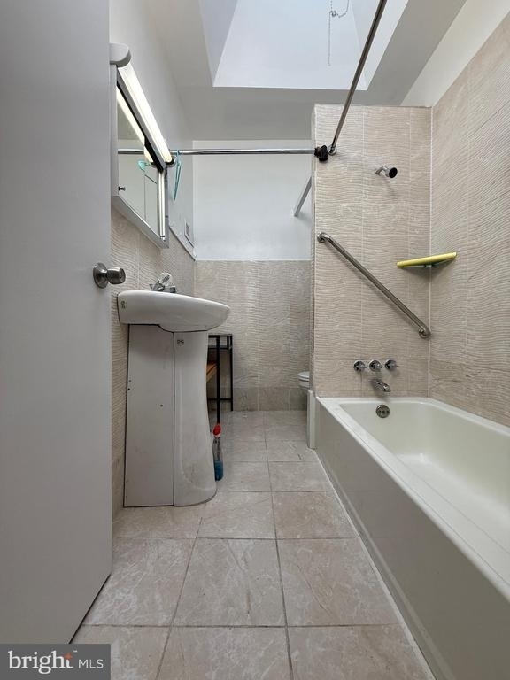 2911 W Sedgley Avenue - Photo 4