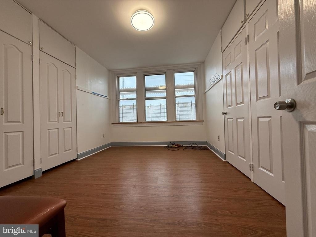 2911 W Sedgley Avenue - Photo 1