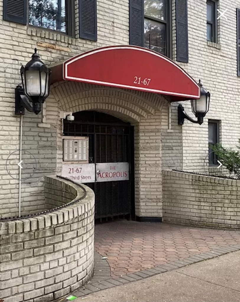 21-67 33rd Street - Photo 8