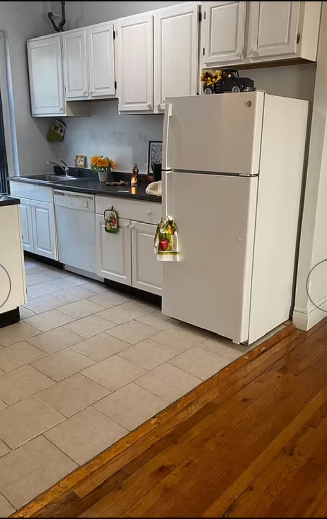 21-67 33rd Street - Photo 9