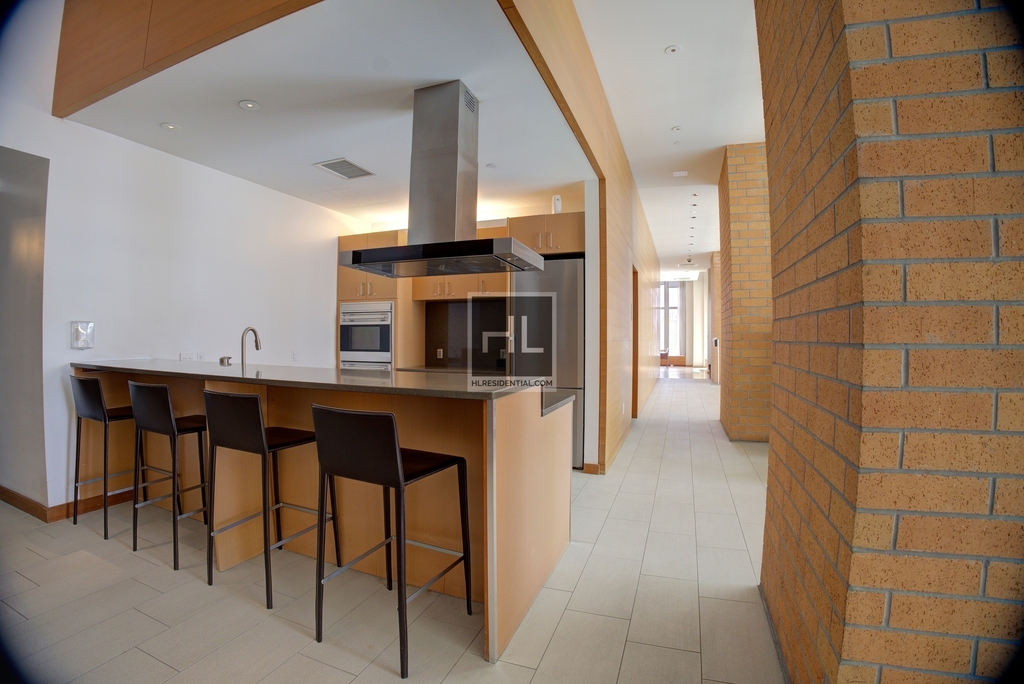 Spruce Street - Photo 15