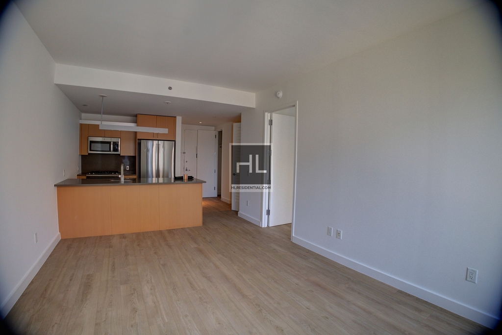 Spruce Street - Photo 8