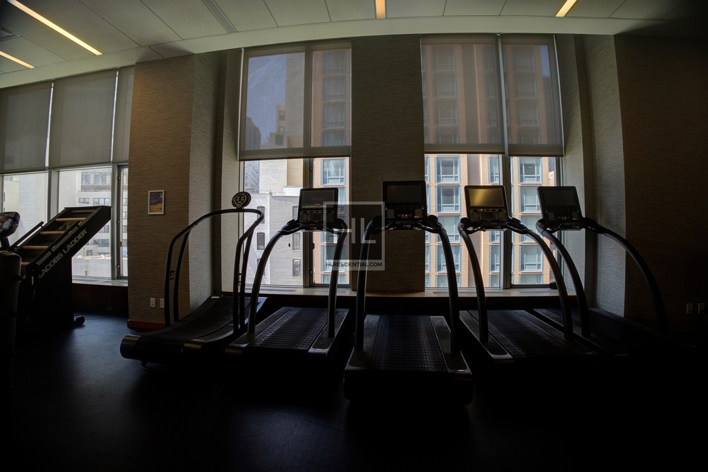 Spruce Street - Photo 16