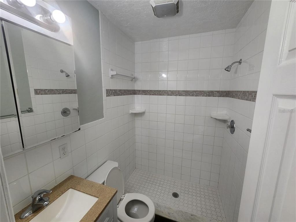 109 21st Street Ne - Photo 4