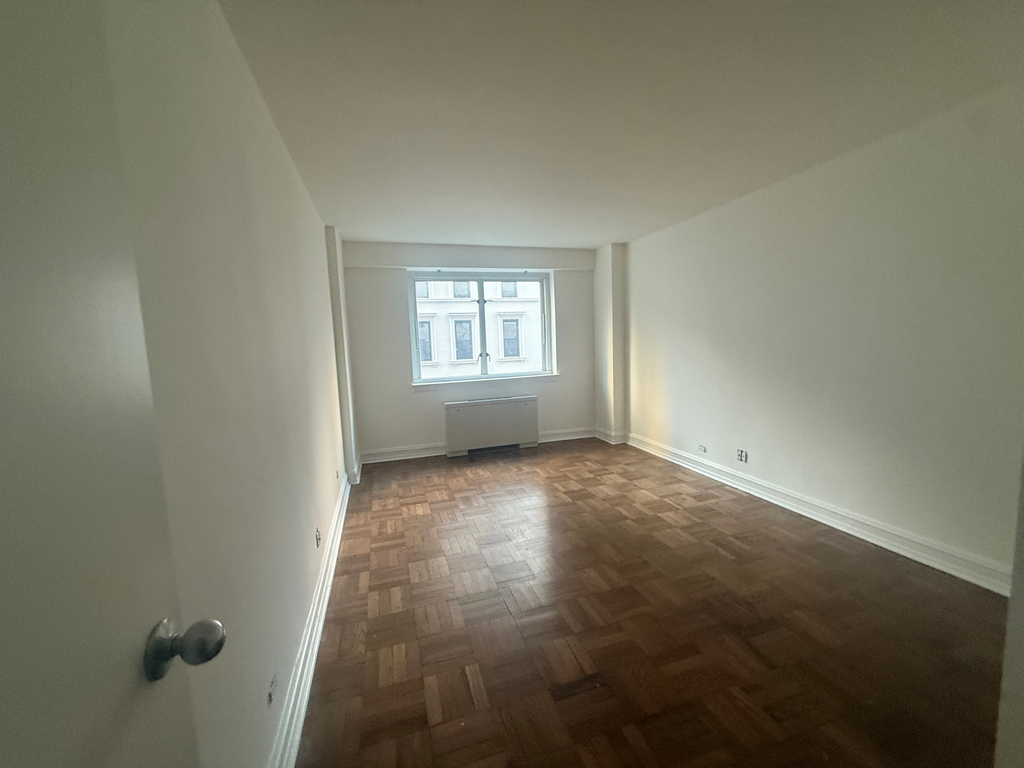 200 East 71st Street - Photo 12