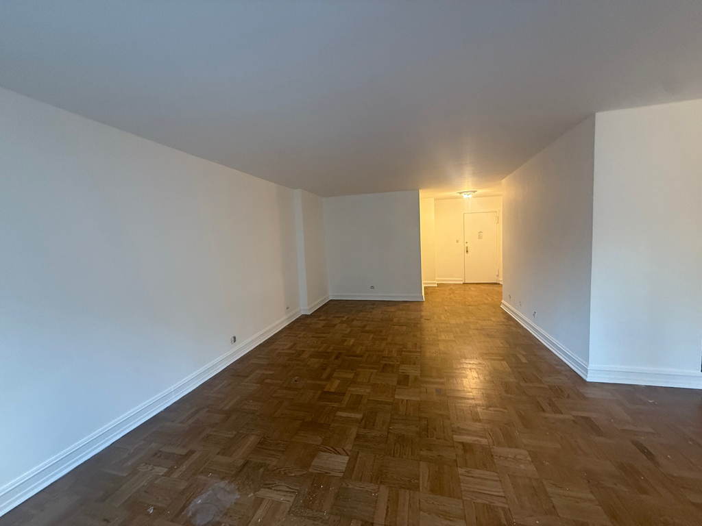 200 East 71st Street - Photo 5