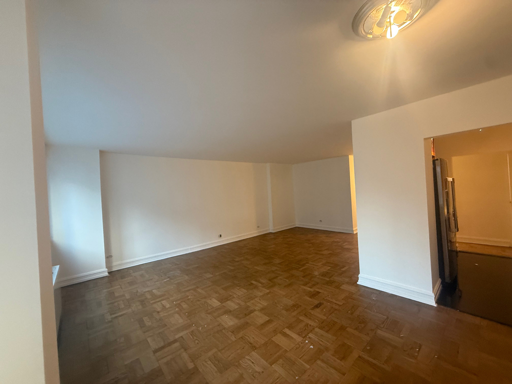 200 East 71st Street - Photo 6