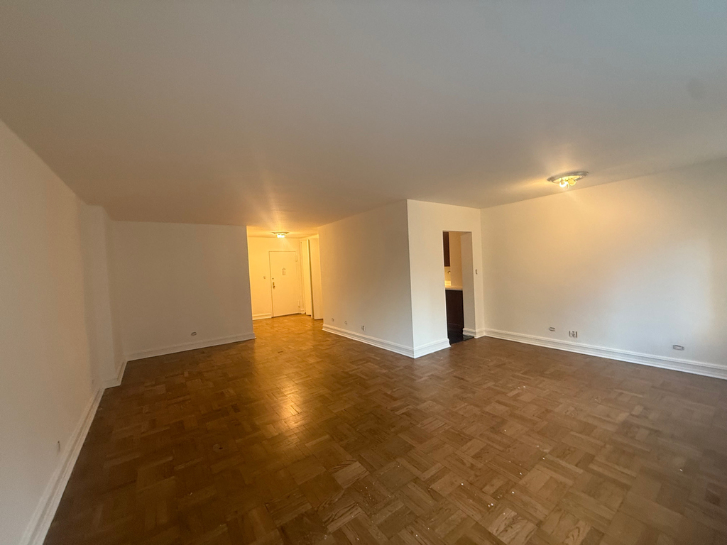 200 East 71st Street - Photo 2