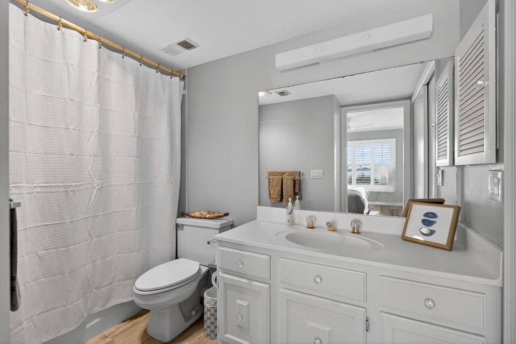 390 Ne Edgewater Drive - Photo 16