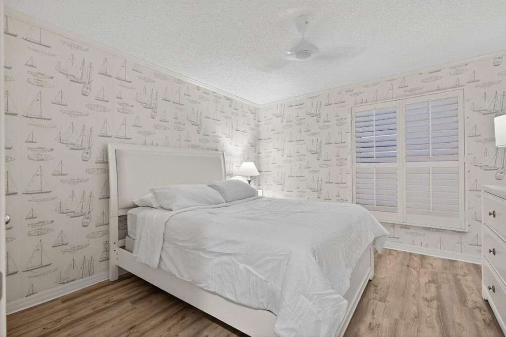 390 Ne Edgewater Drive - Photo 17
