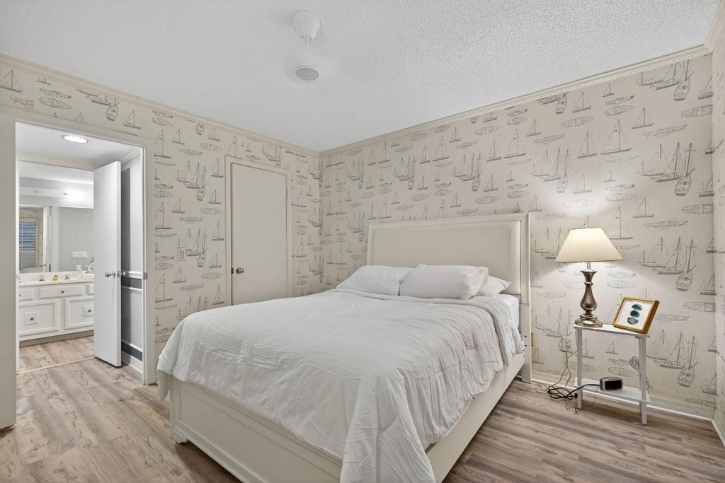 390 Ne Edgewater Drive - Photo 18