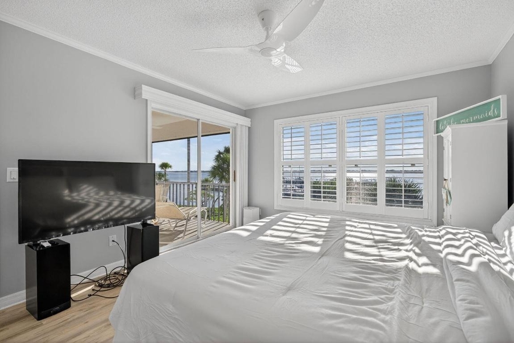390 Ne Edgewater Drive - Photo 14