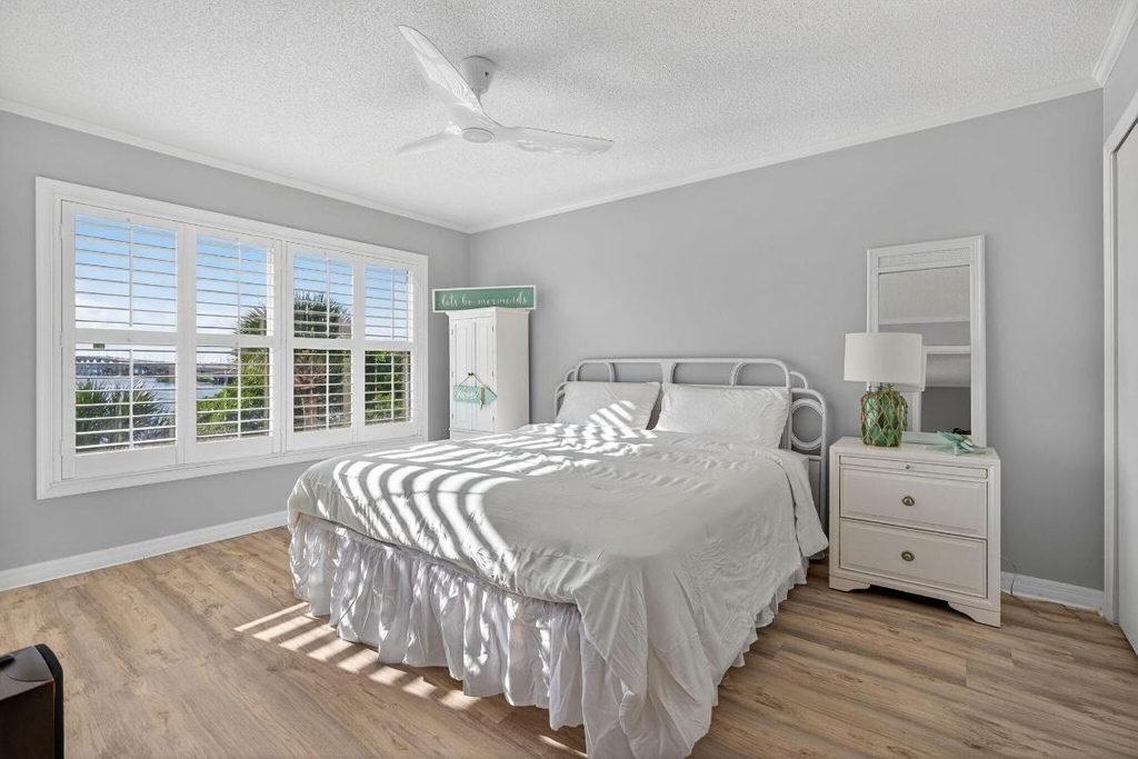 390 Ne Edgewater Drive - Photo 13
