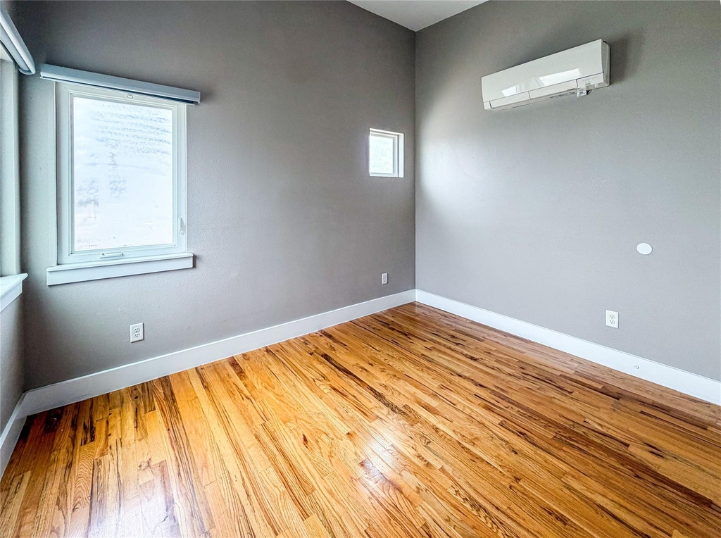 1416 Dumble Street - Photo 10