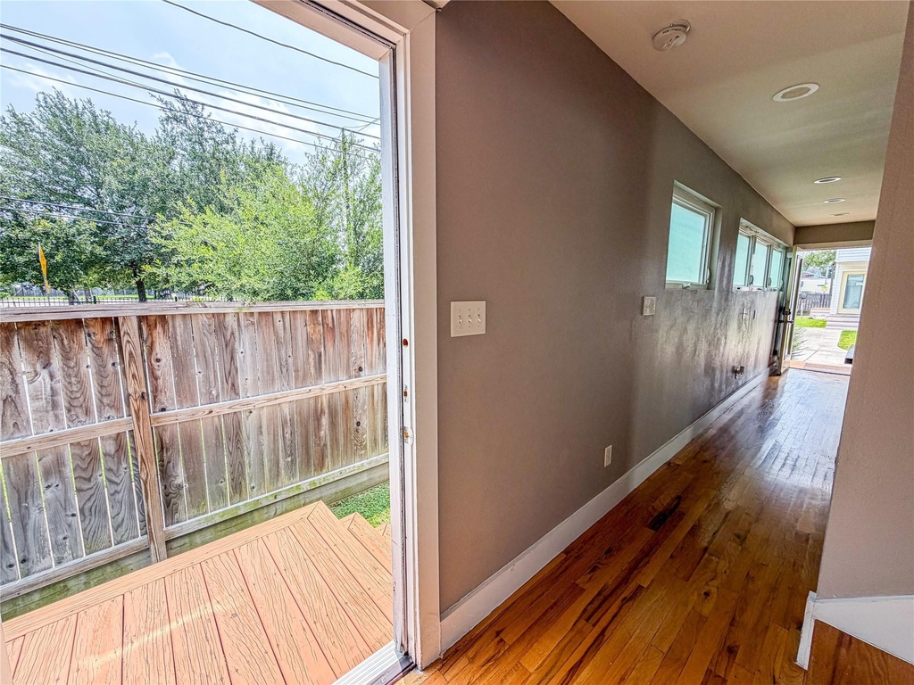 1416 Dumble Street - Photo 18