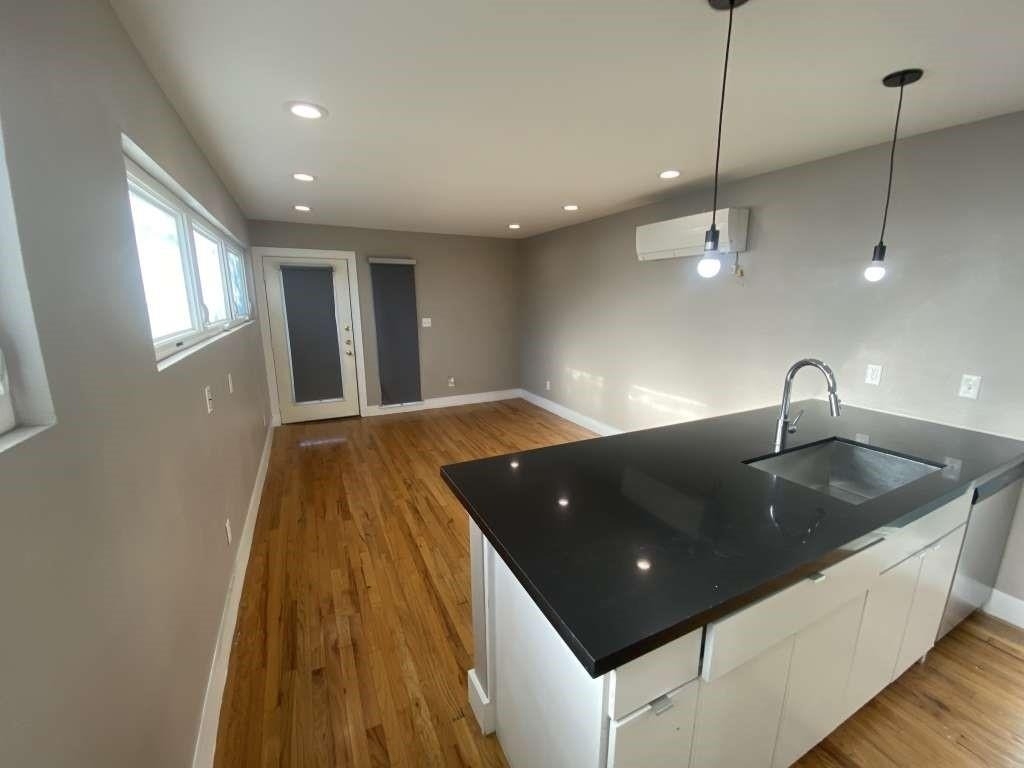 1416 Dumble Street - Photo 2