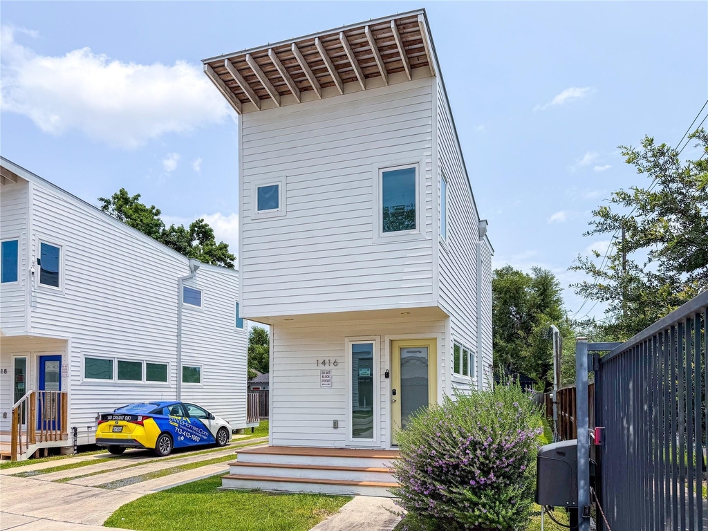 1416 Dumble Street - Photo 1