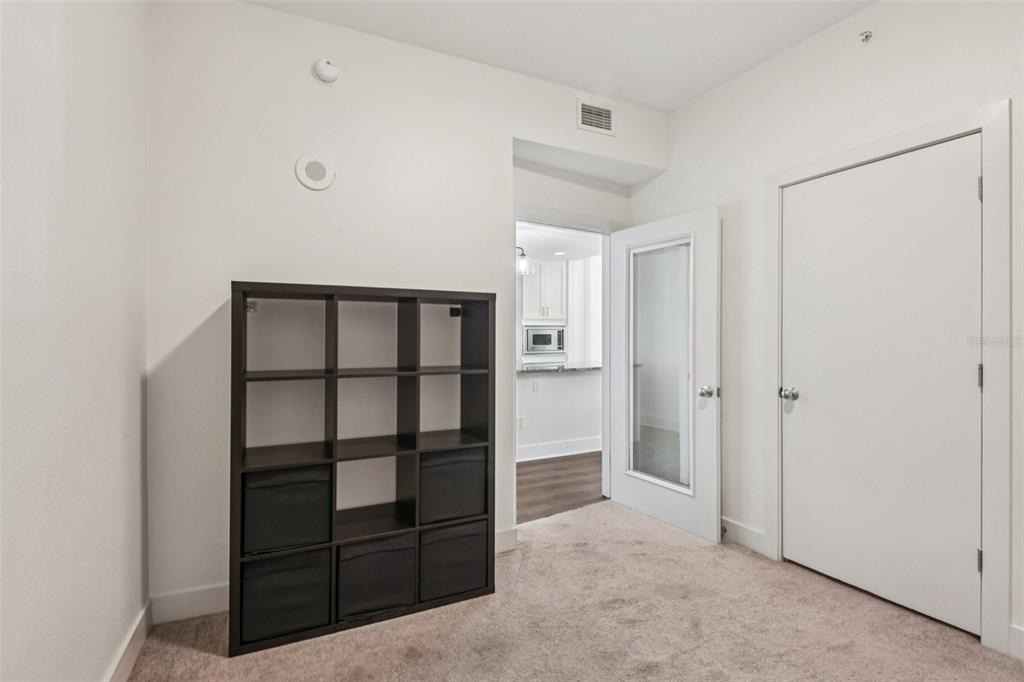 1208 E Kennedy Boulevard - Photo 15