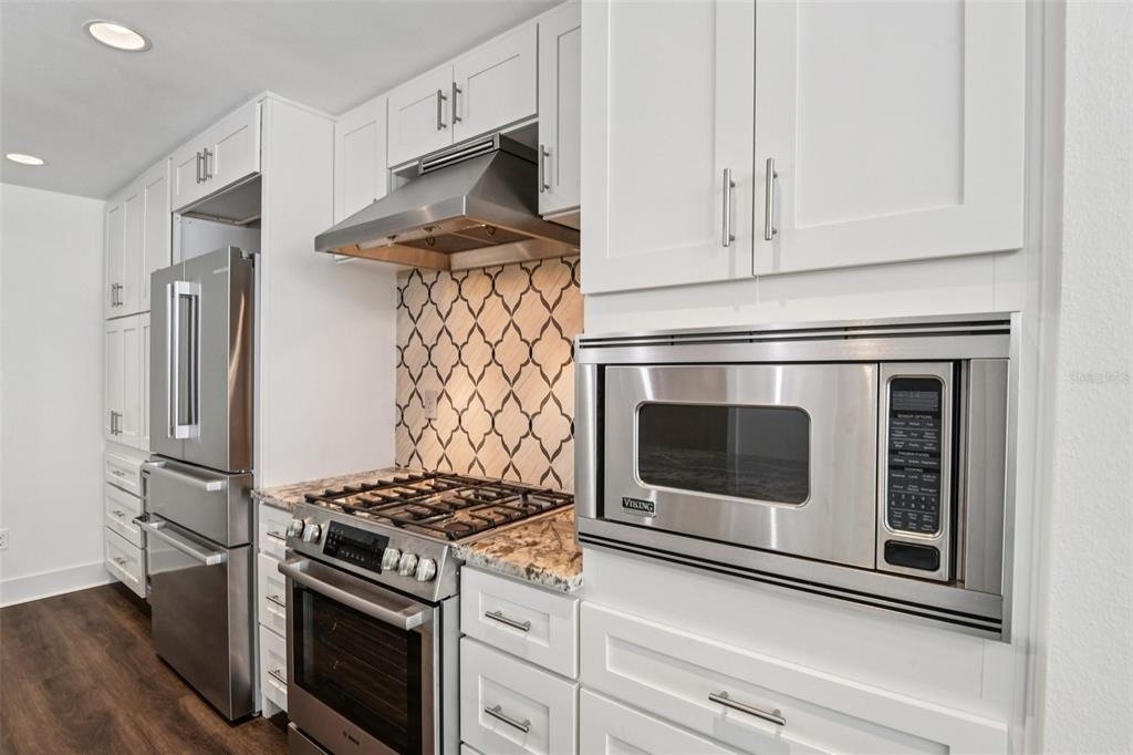 1208 E Kennedy Boulevard - Photo 10