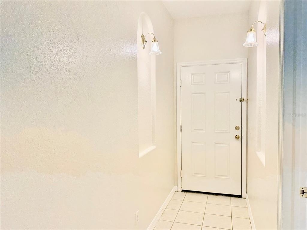 819 Fairwaycove Lane - Photo 2