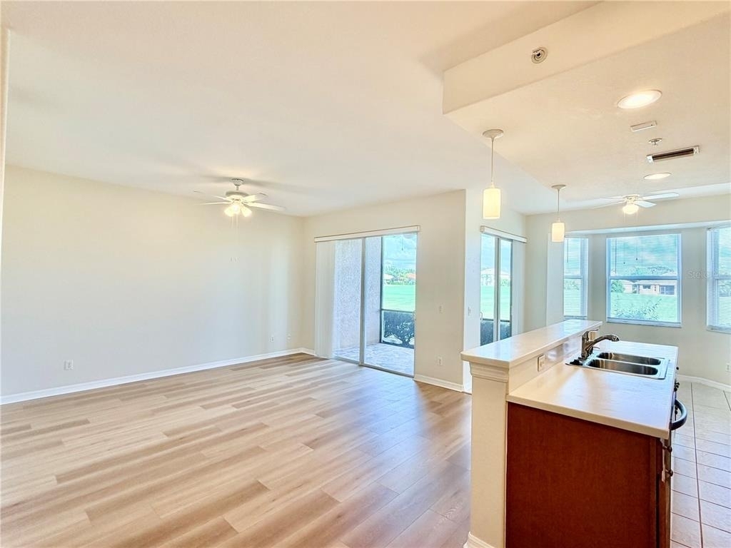 819 Fairwaycove Lane - Photo 7