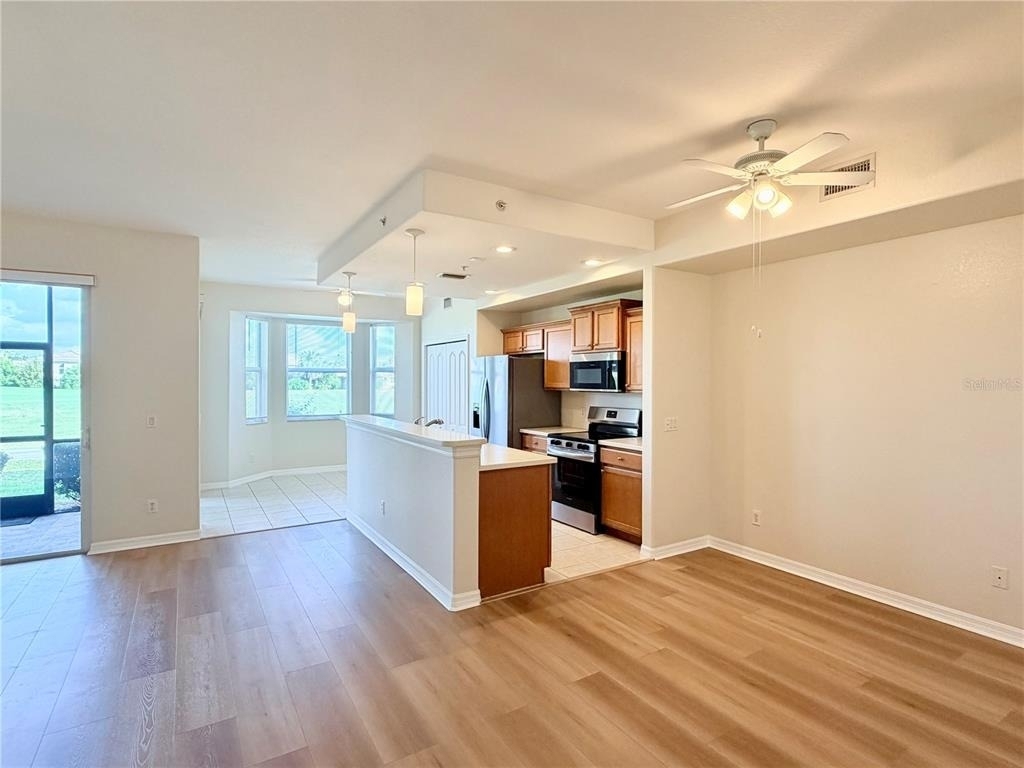 819 Fairwaycove Lane - Photo 3