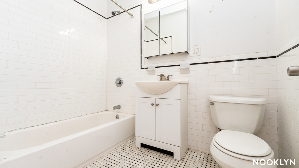 469 Harman Street - Photo 8