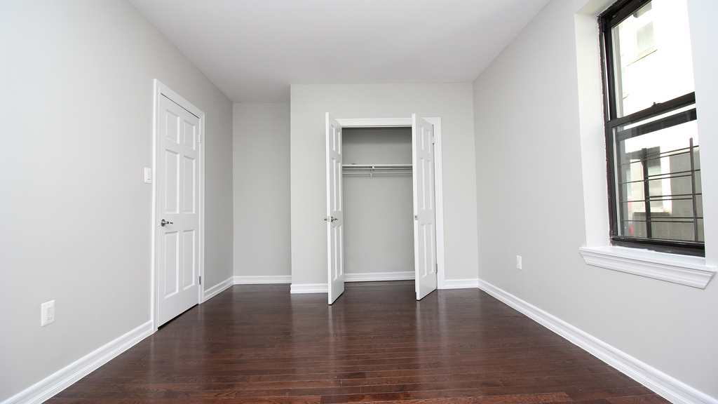1543 Park Place - Photo 6