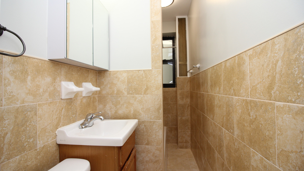 1543 Park Place - Photo 1