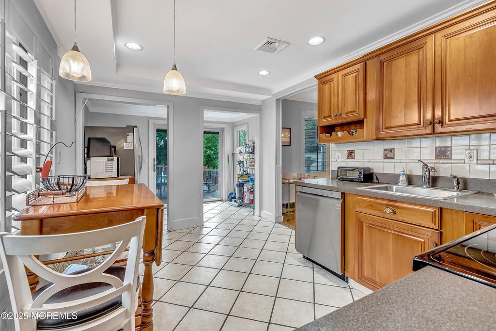 370 E Main Street - Photo 19