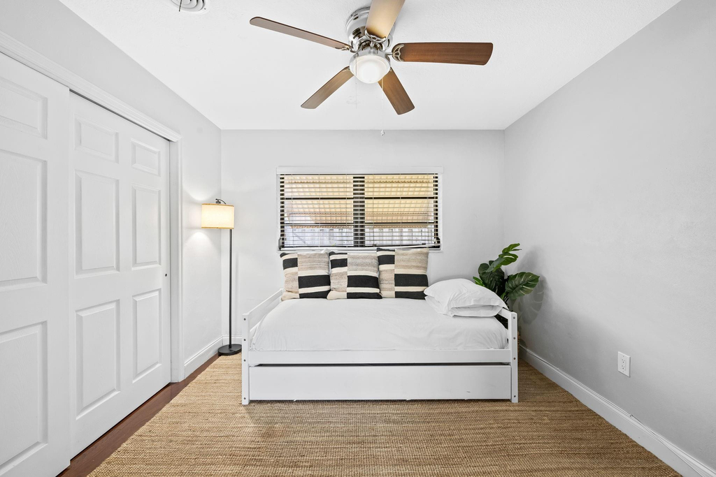 1601 Ne 63rd Street - Photo 22