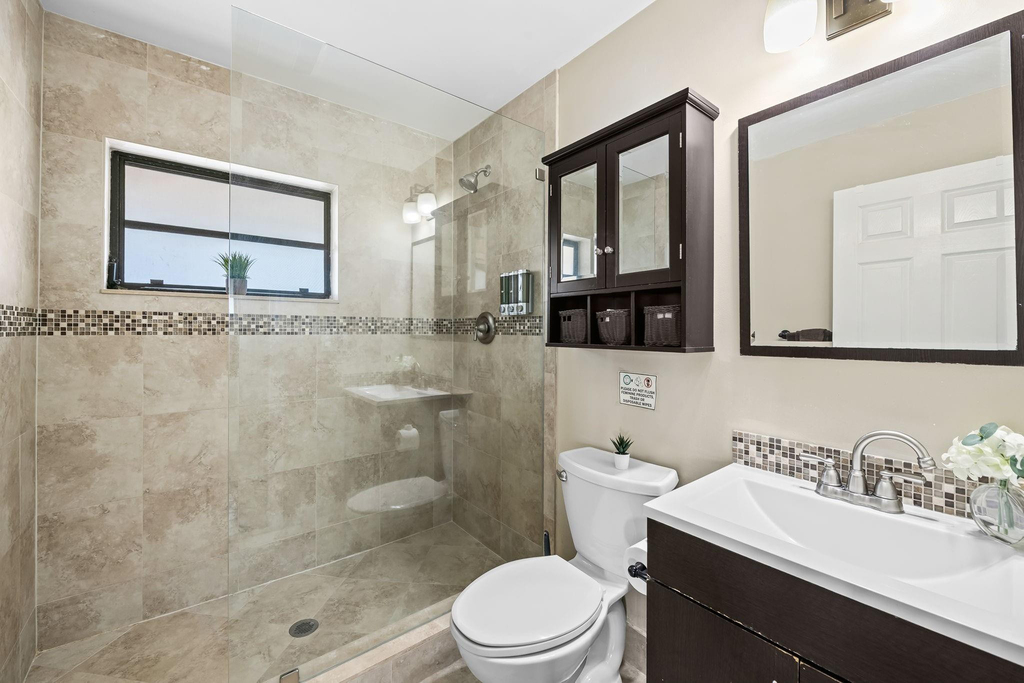 1601 Ne 63rd Street - Photo 17