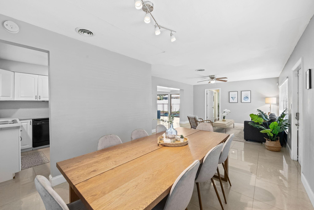 1601 Ne 63rd Street - Photo 8