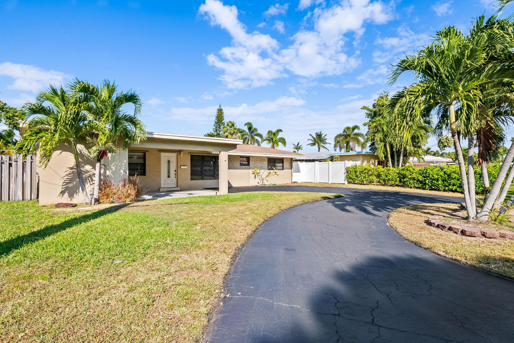 1601 Ne 63rd Street - Photo 4