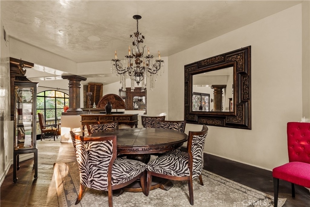 4909 Woodley Avenue - Photo 9