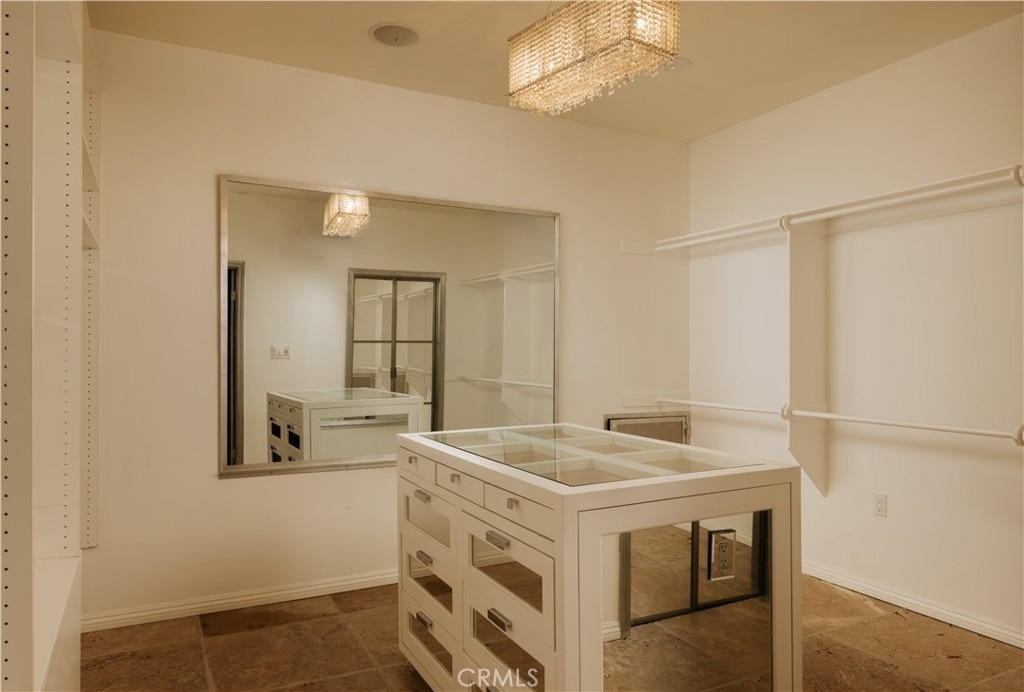 4909 Woodley Avenue - Photo 15