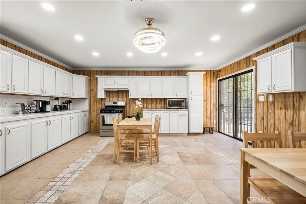 9150 10th Avenue - Photo 4