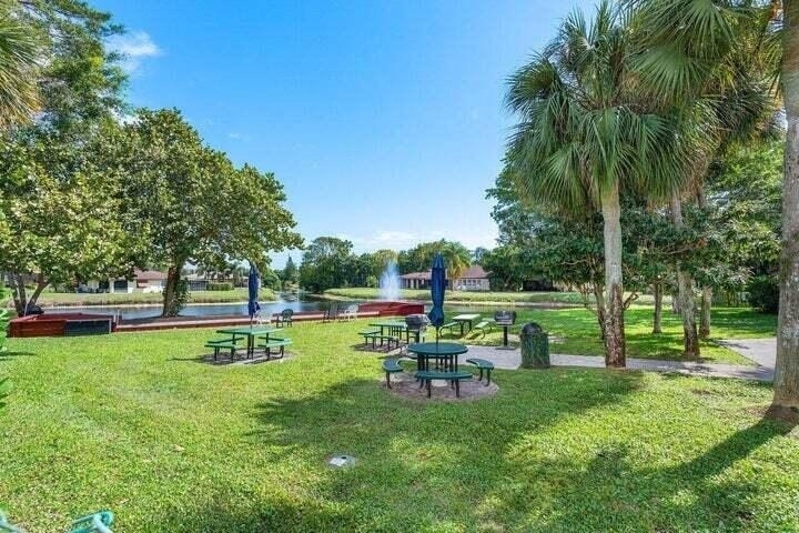 10110 Cedar Point Boulevard - Photo 21