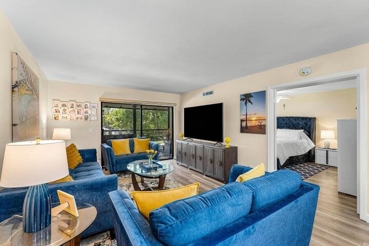 10110 Cedar Point Boulevard - Photo 4