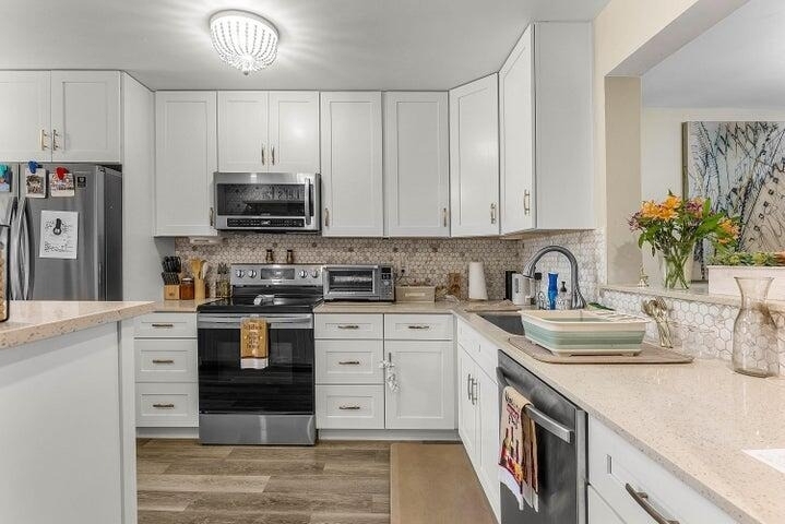 10110 Cedar Point Boulevard - Photo 9