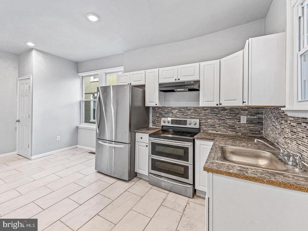 1511 N 54th Street - Photo 2